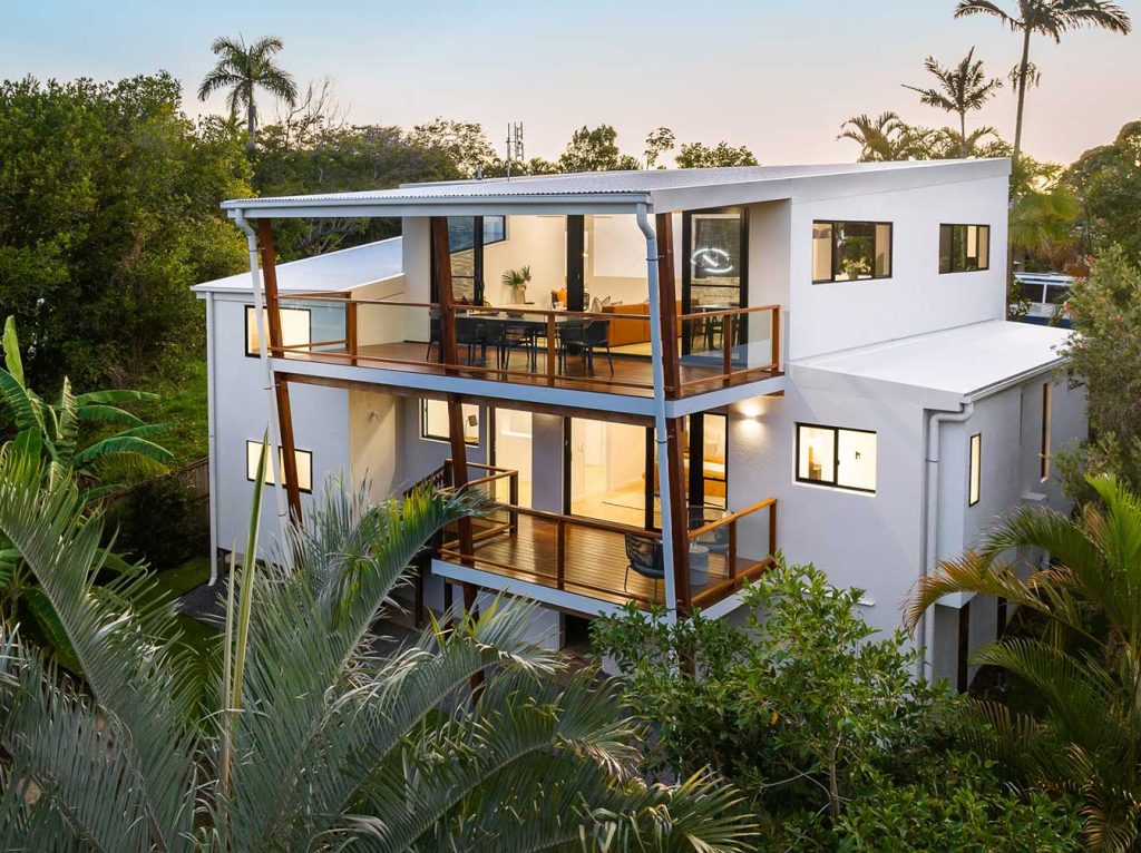 Kara Court, Yaroomba - custom home project by Roebuck Concepts
